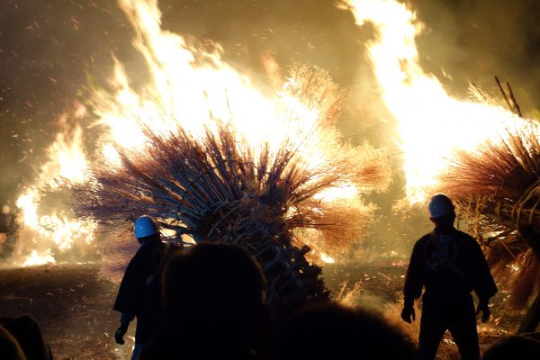 守山のイベント「勝部の火祭り」